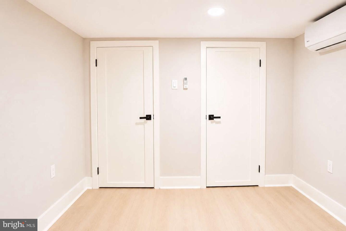 6037 Delancey St Property Photo 20