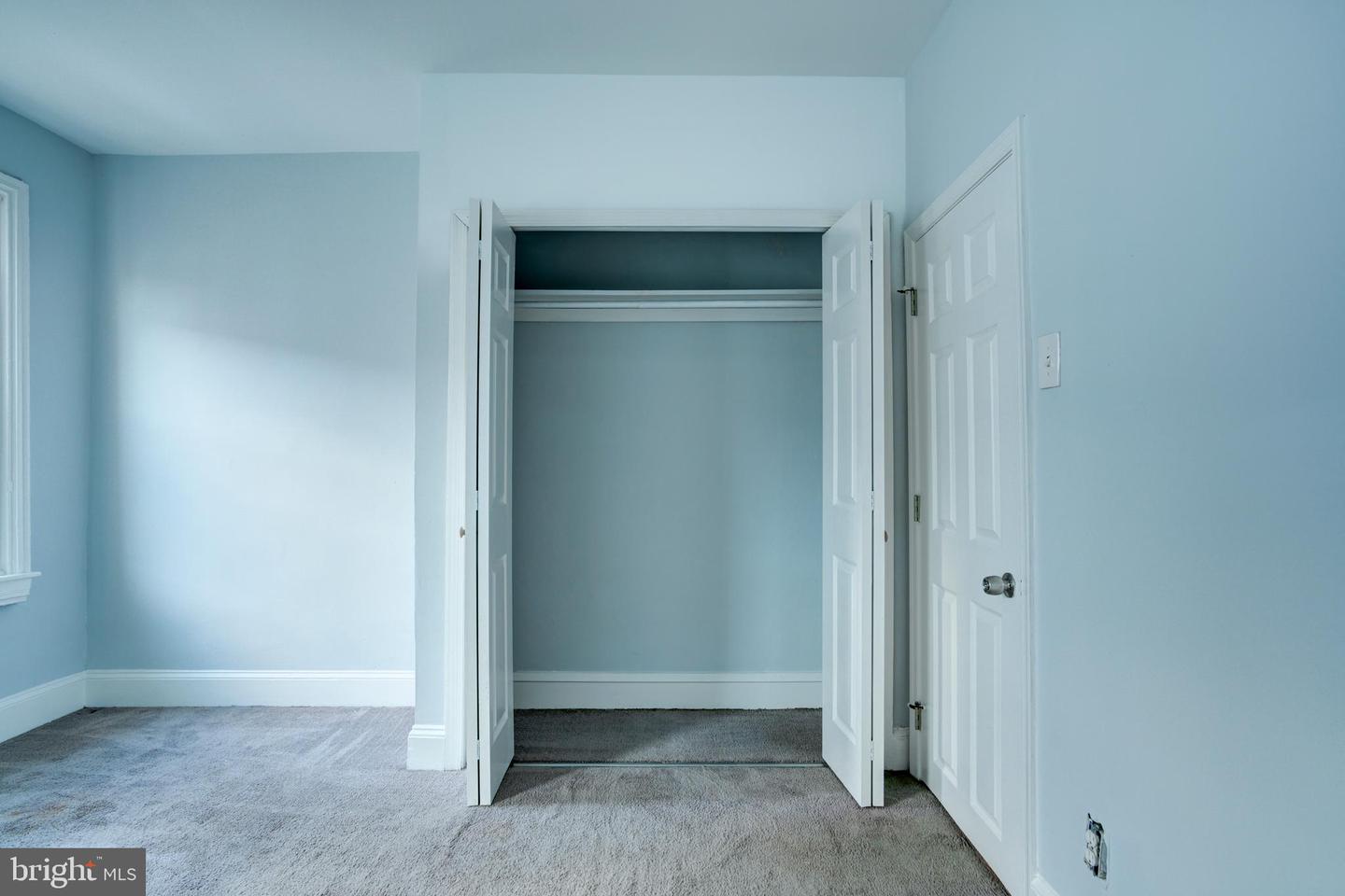 445 Tree St Property Photo 10