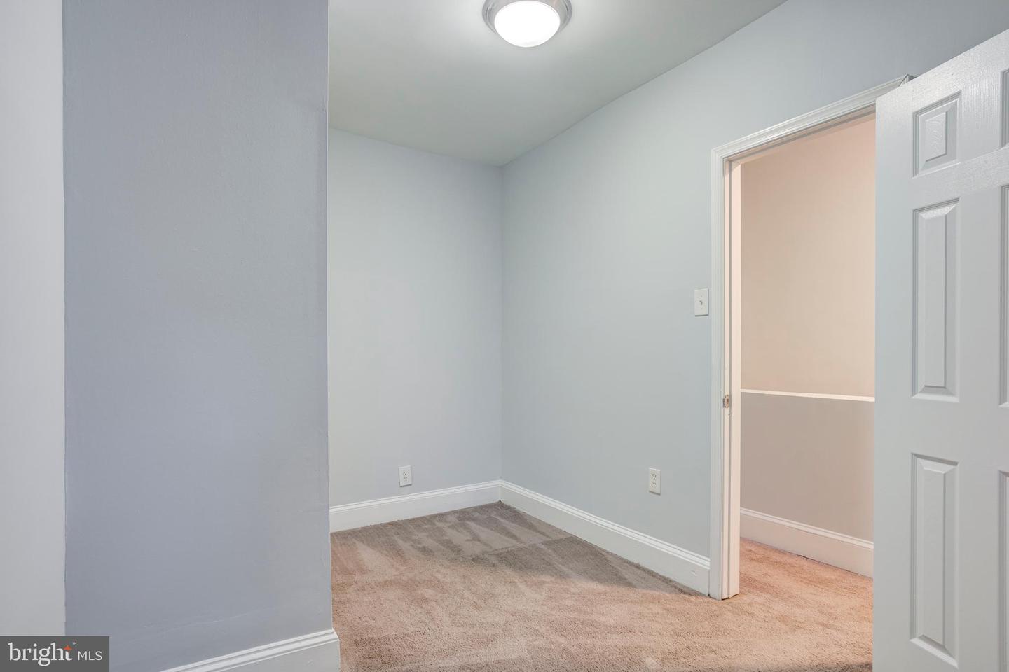 445 Tree St Property Photo 14