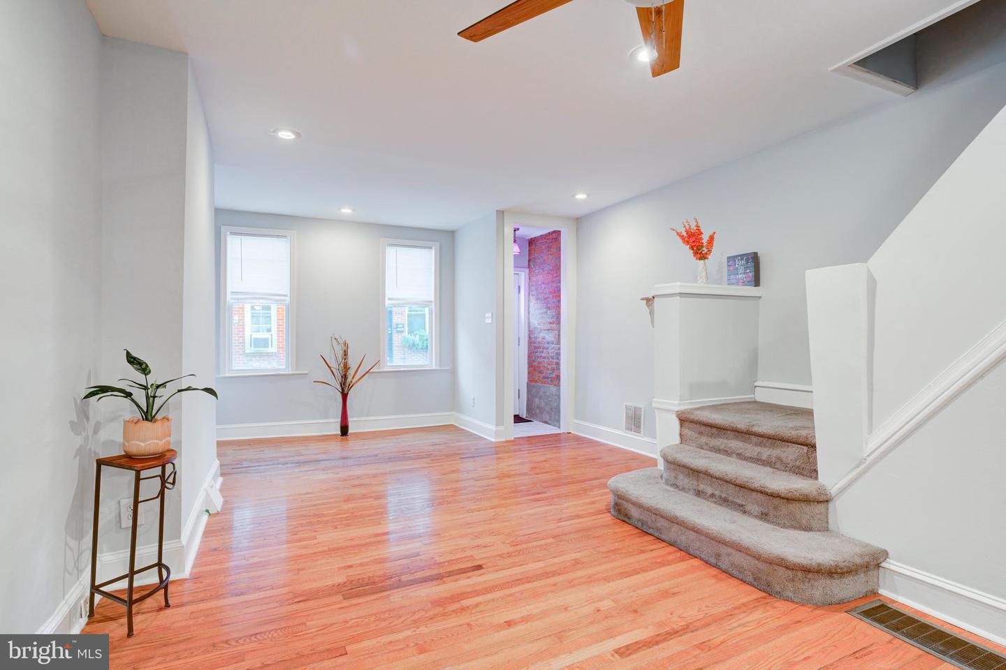445 Tree St Property Photo 23