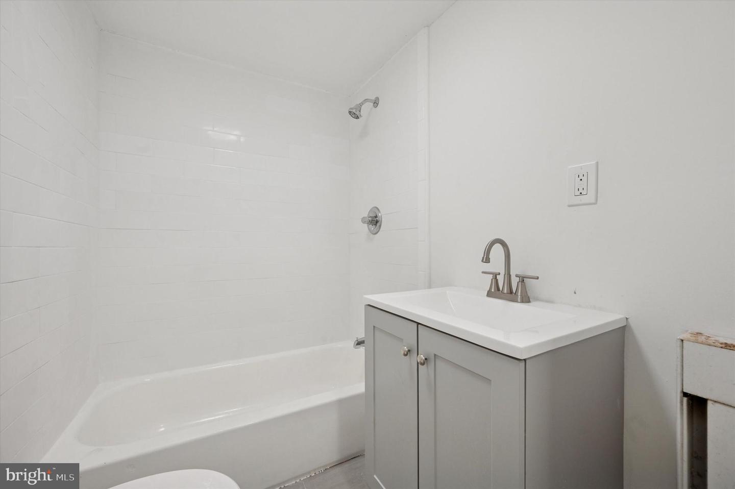2120 Christian St #1 Property Photo 11
