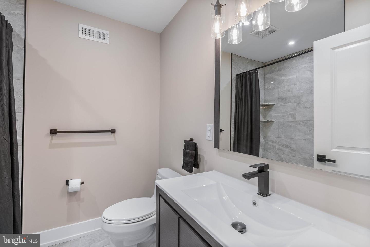 614 S 15th St #2 Property Photo 15