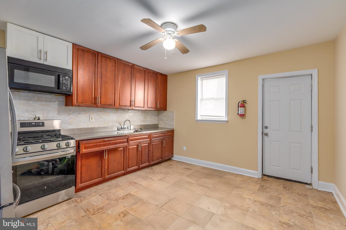 1312 S CORLIES ST Property Photo 1