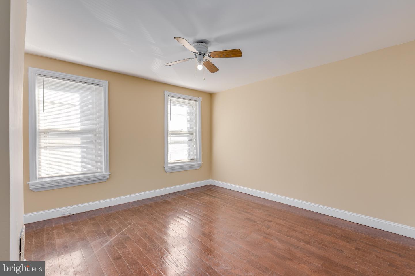 1312 S Corlies St Property Photo 6