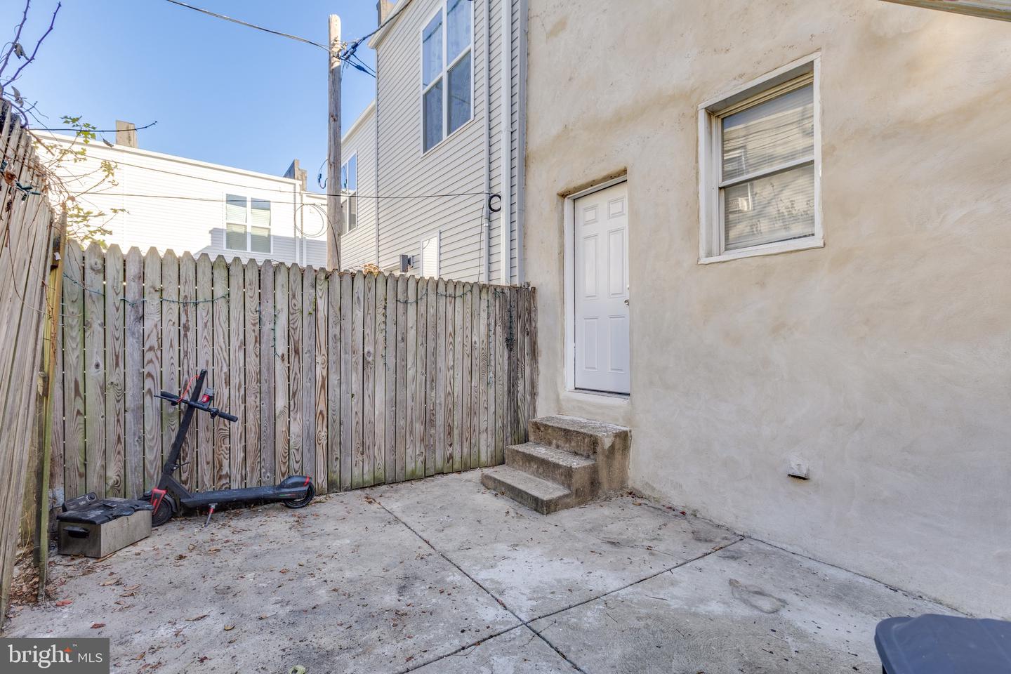 1312 S Corlies St Property Photo 10