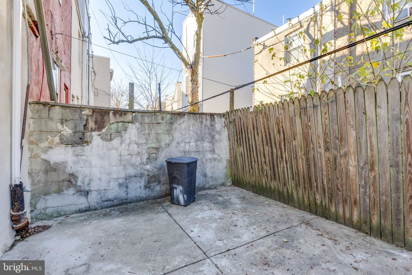 1312 S Corlies St Property Photo 11