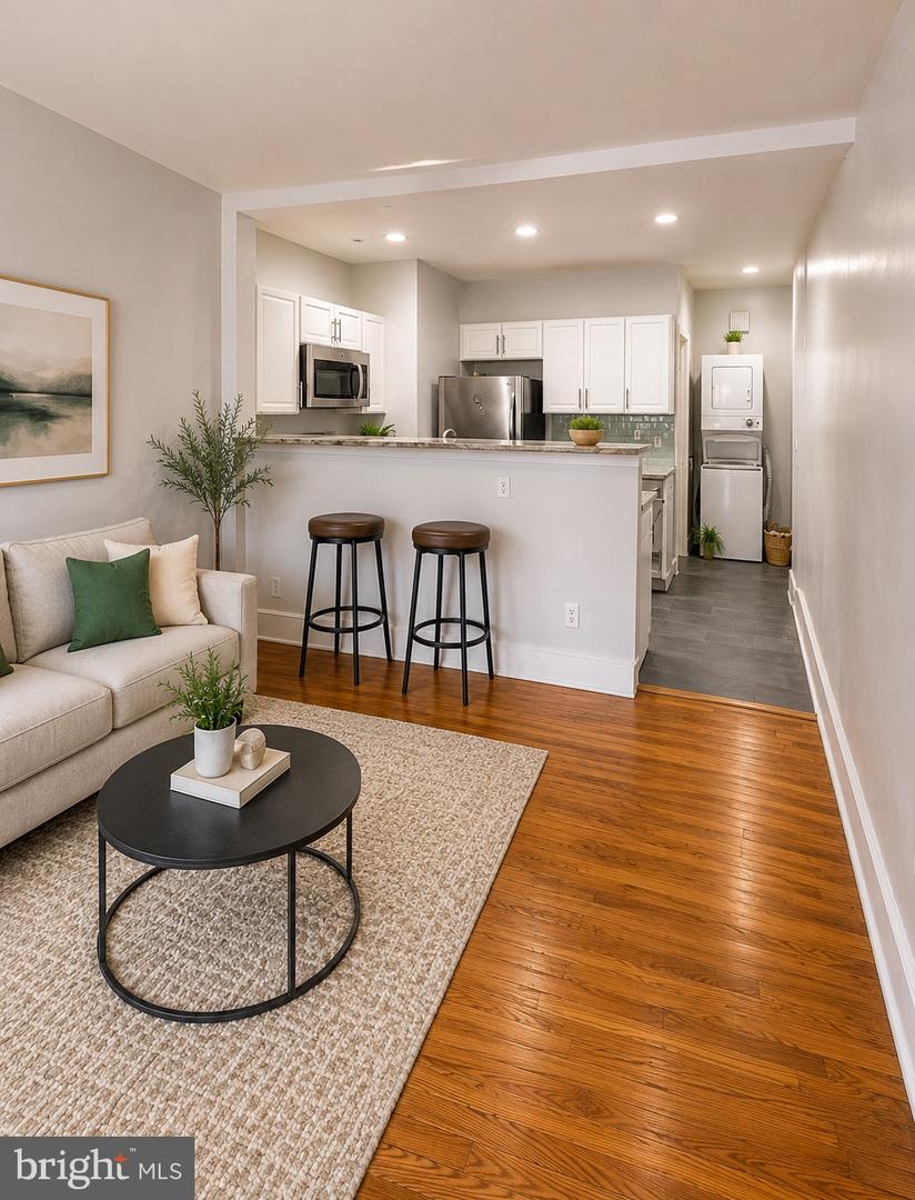 5731 N 12th St Property Photo 2