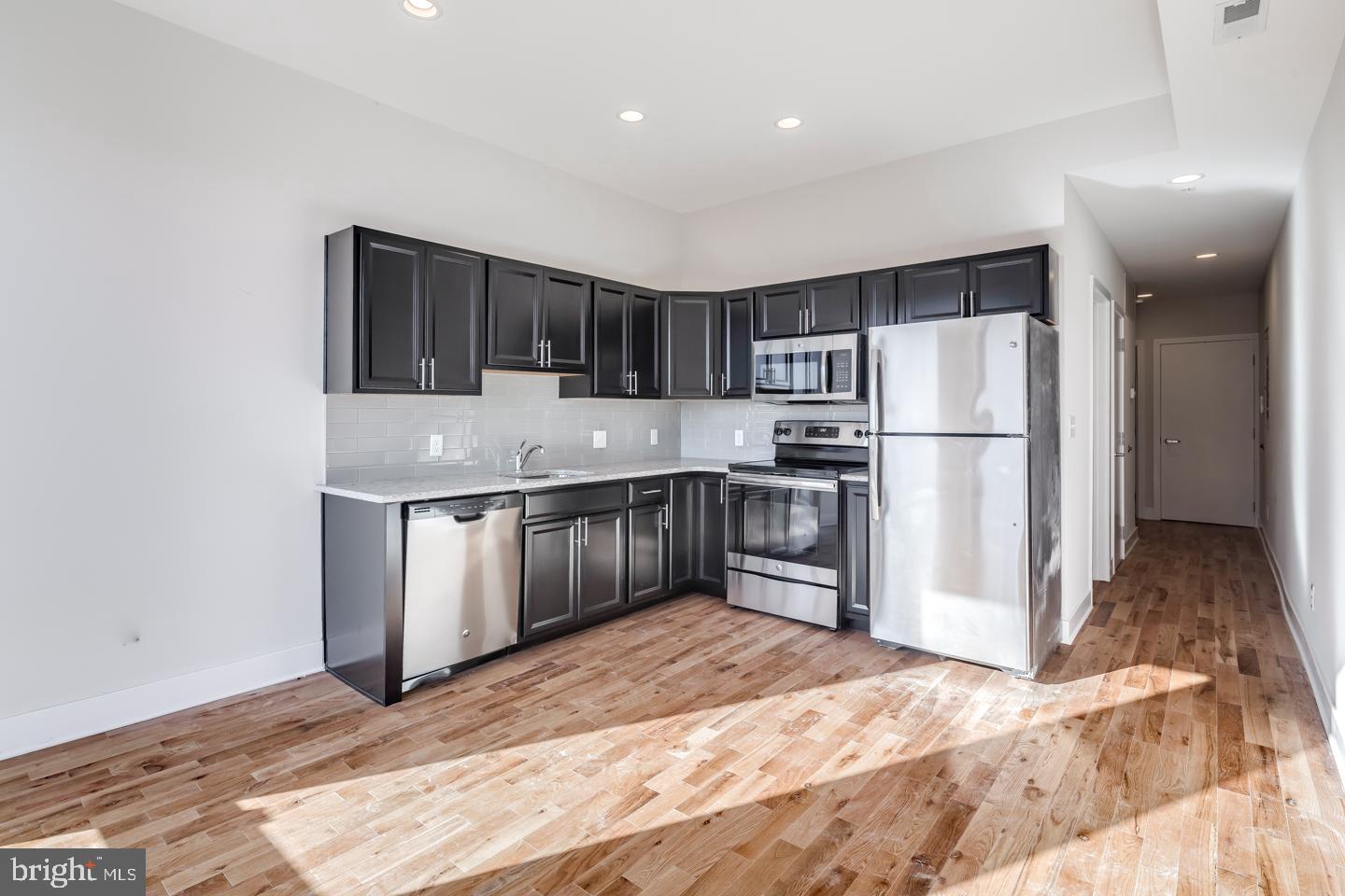 514 South St #unit 405 Property Photo 2