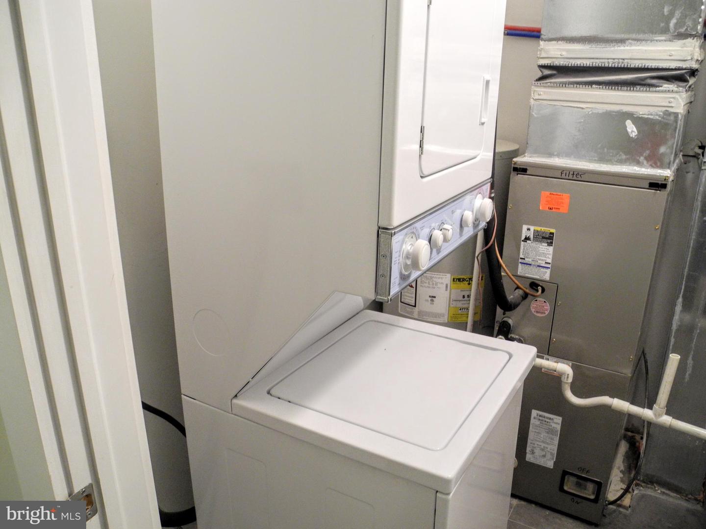 2012 W Girard Ave #unit 7b Property Photo 10