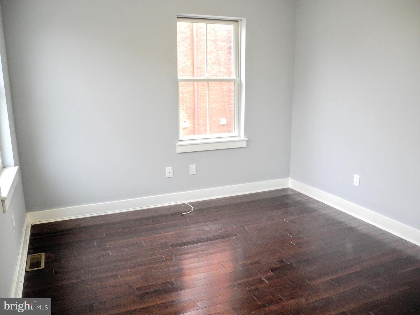 2012 W Girard Ave #unit 7b Property Photo 12