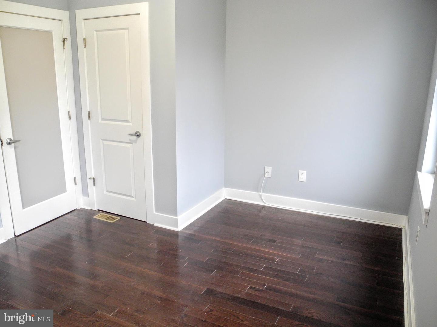 2012 W Girard Ave #unit 7b Property Photo 13