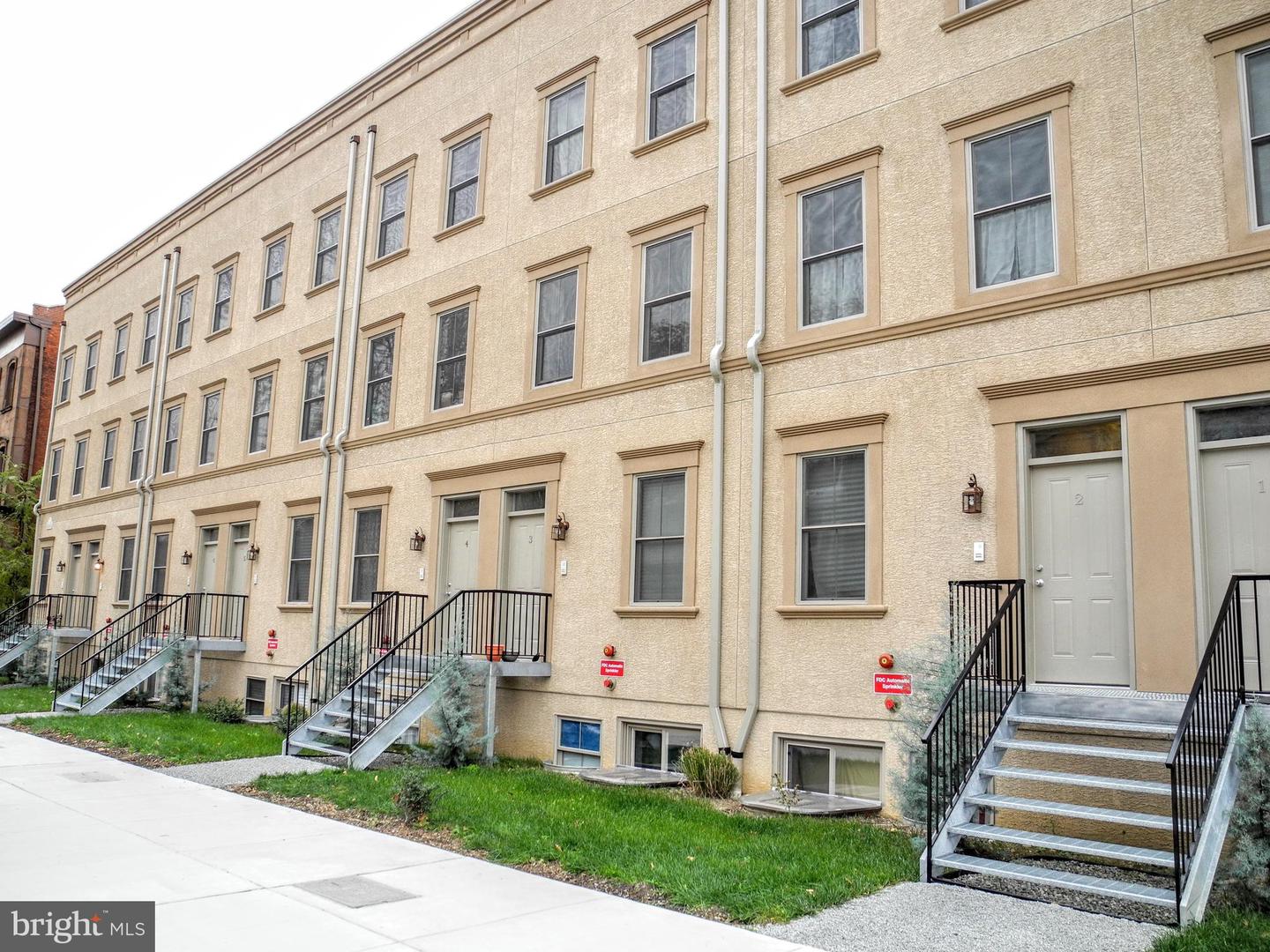 2012 W Girard Ave #unit 7b Property Photo 14