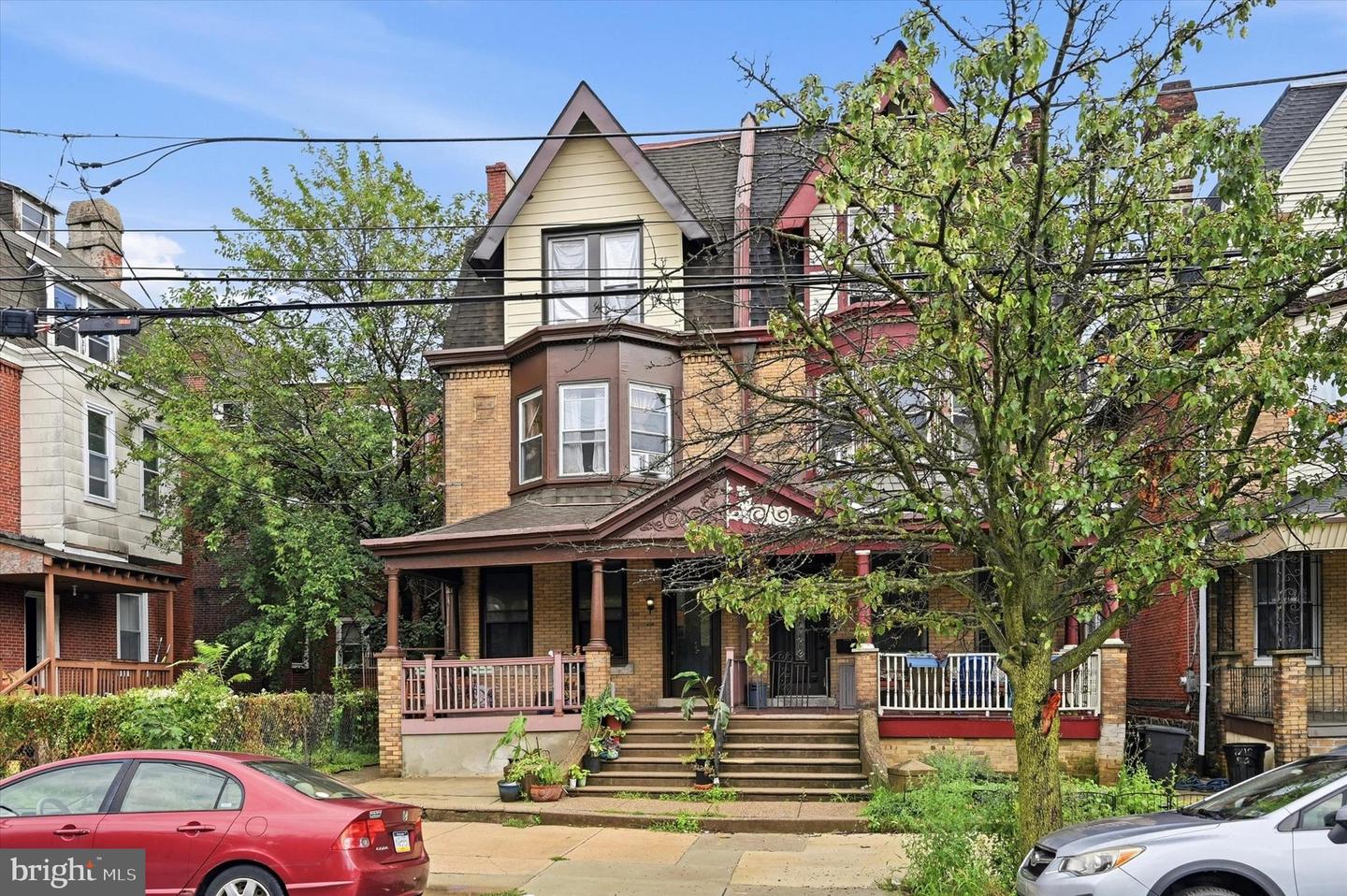 4706 Warrington Ave Property Photo 2