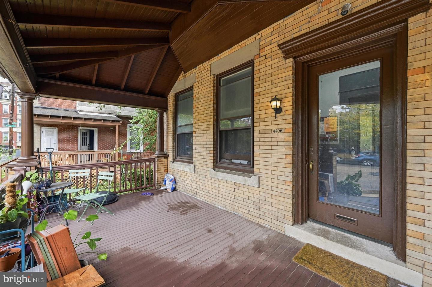4706 Warrington Ave Property Photo 4