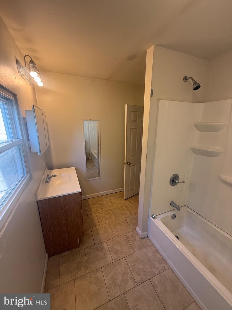 2630 Earp St Property Photo 6