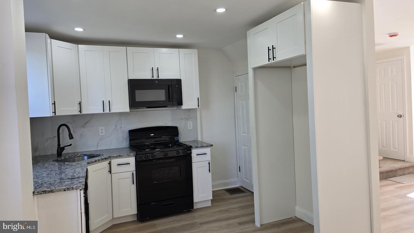 4604 Weymouth St Property Photo 21