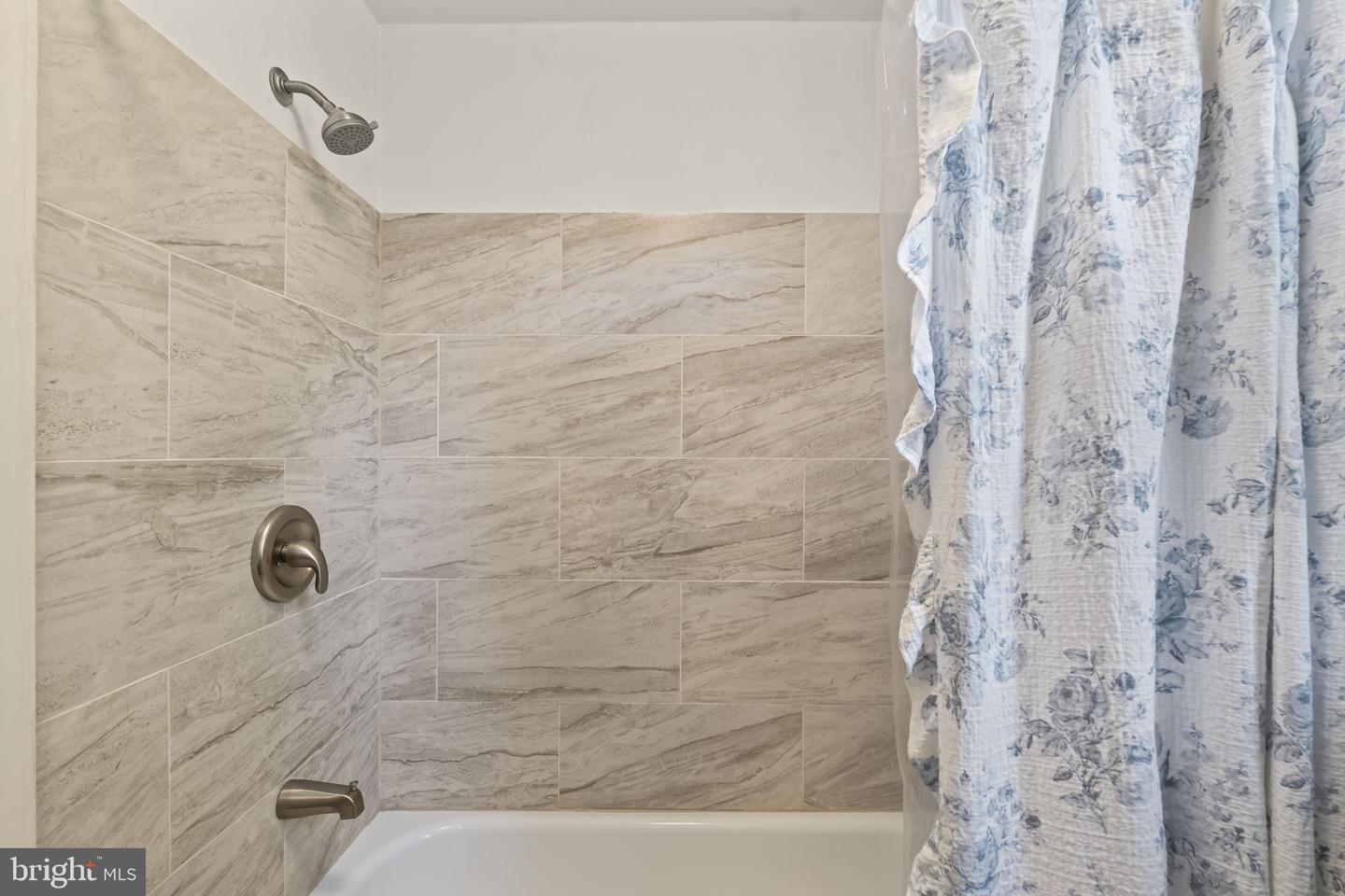 467 Evergreen Ave Property Photo 13