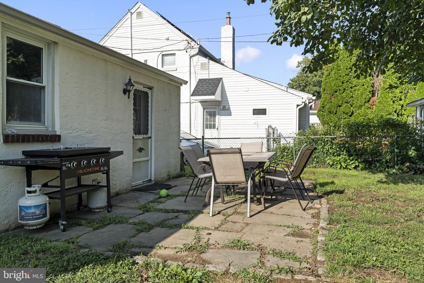 467 Evergreen Ave Property Photo 19