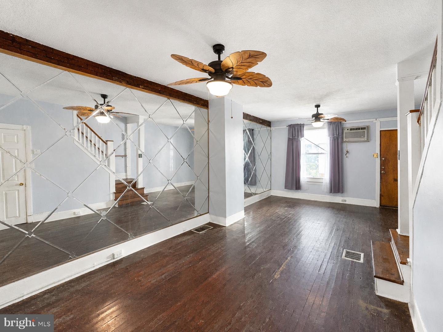 2502 W Sterner St Property Photo 7