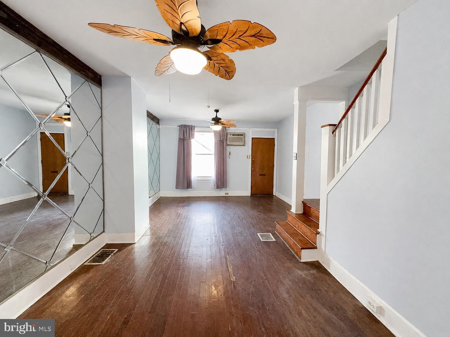 2502 W Sterner St Property Photo 9