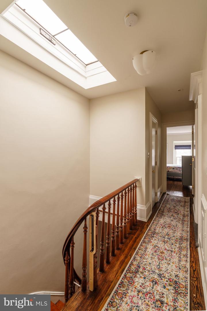2203 Saint James Pl Property Photo 33