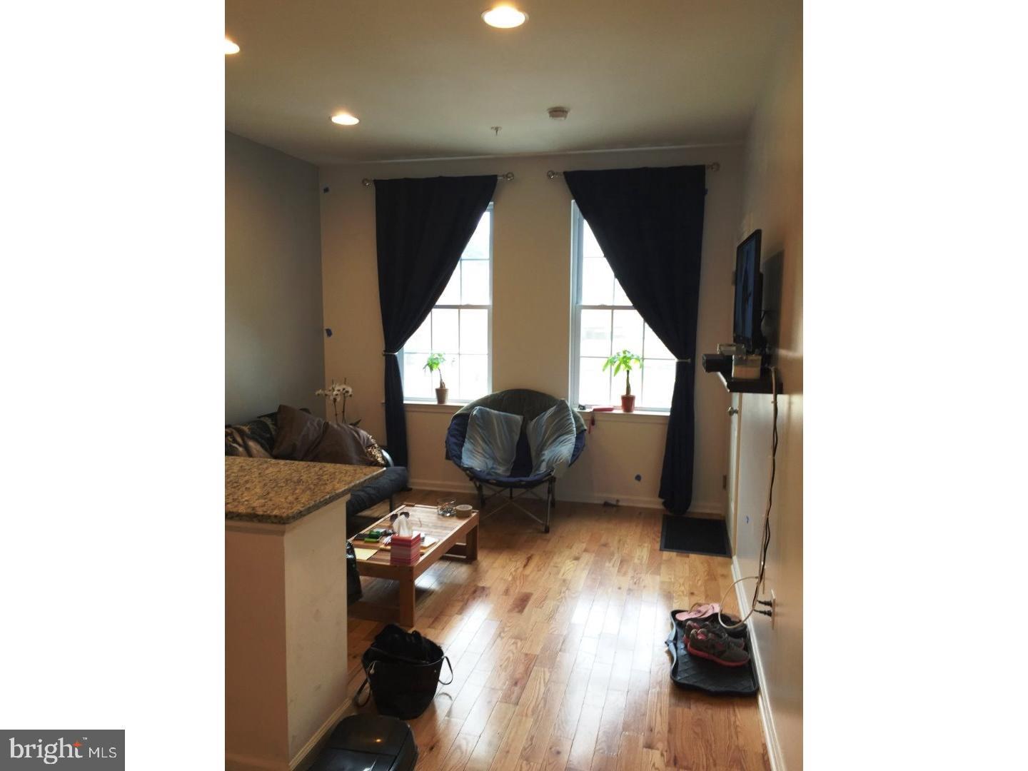 5643 E Wister St Property Photo 5