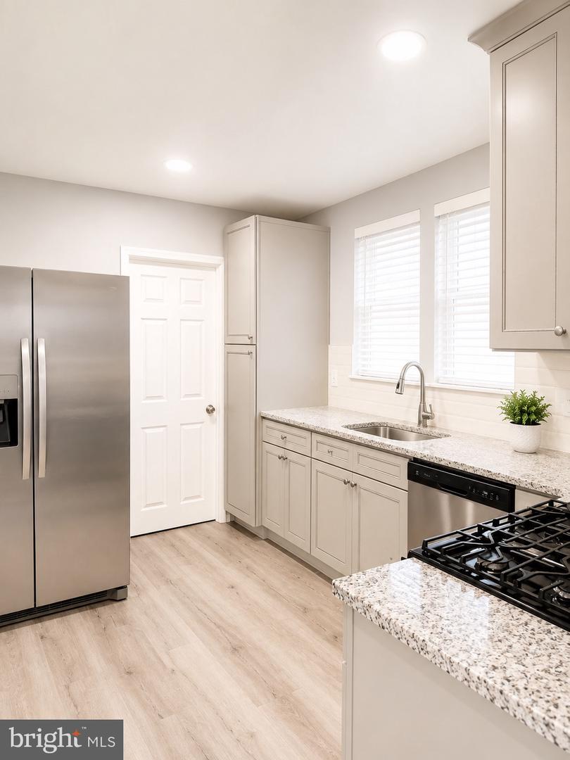 8516 Lynnewood Rd #unit 1 Property Photo 3