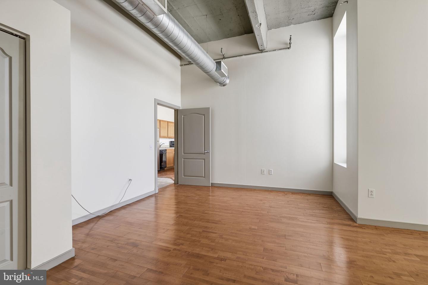 511-19 N Broad St #507 Property Photo 17