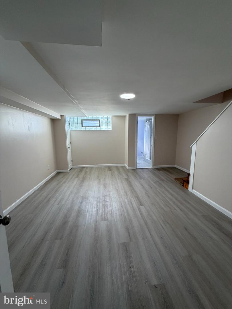 7913 Bradford St Property Photo 11