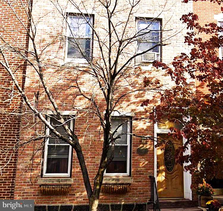 1523-00 Christian St Property Photo 1