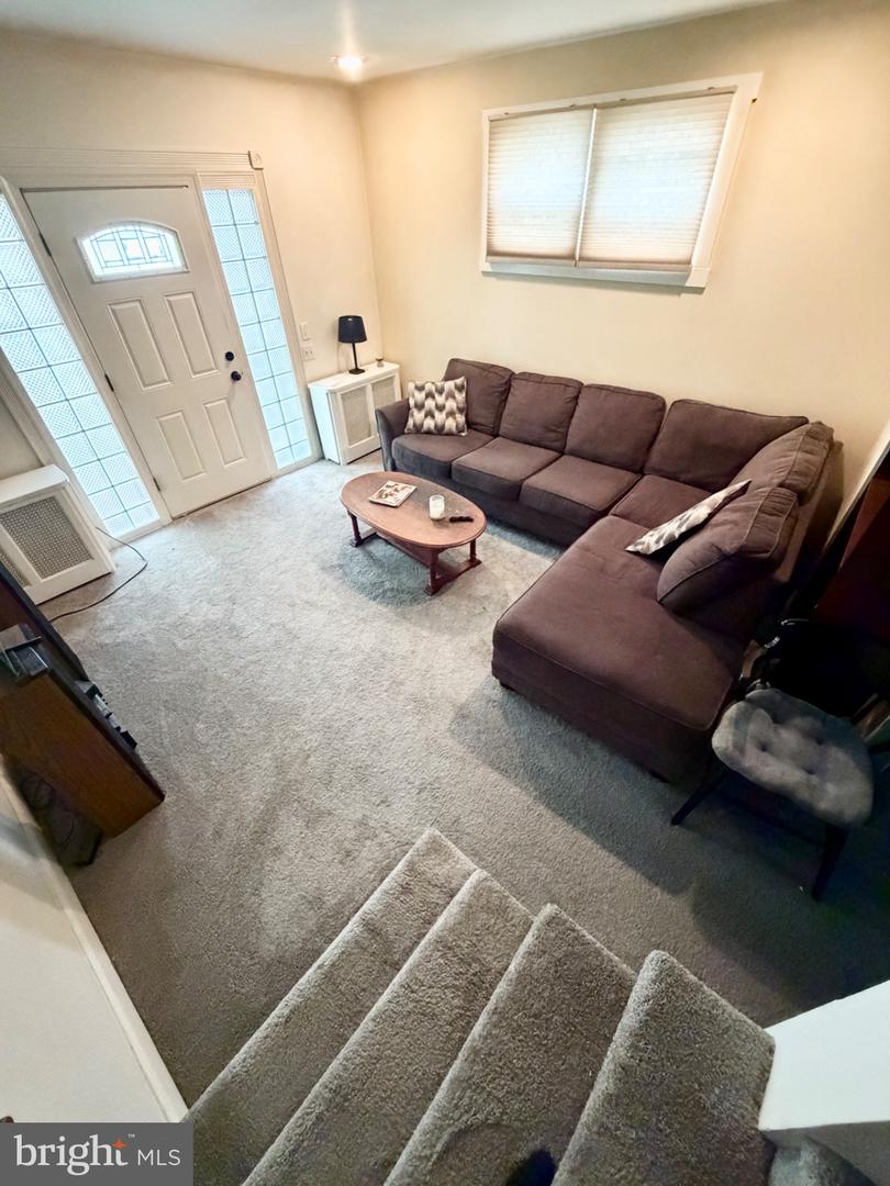 7415 Whitaker Ave Property Photo 3