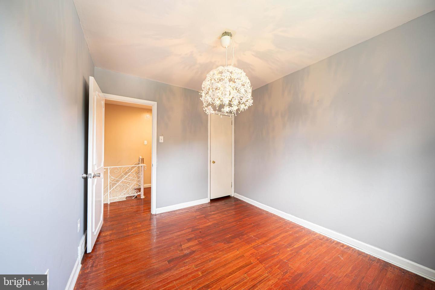 2839 Tremont St Property Photo 16