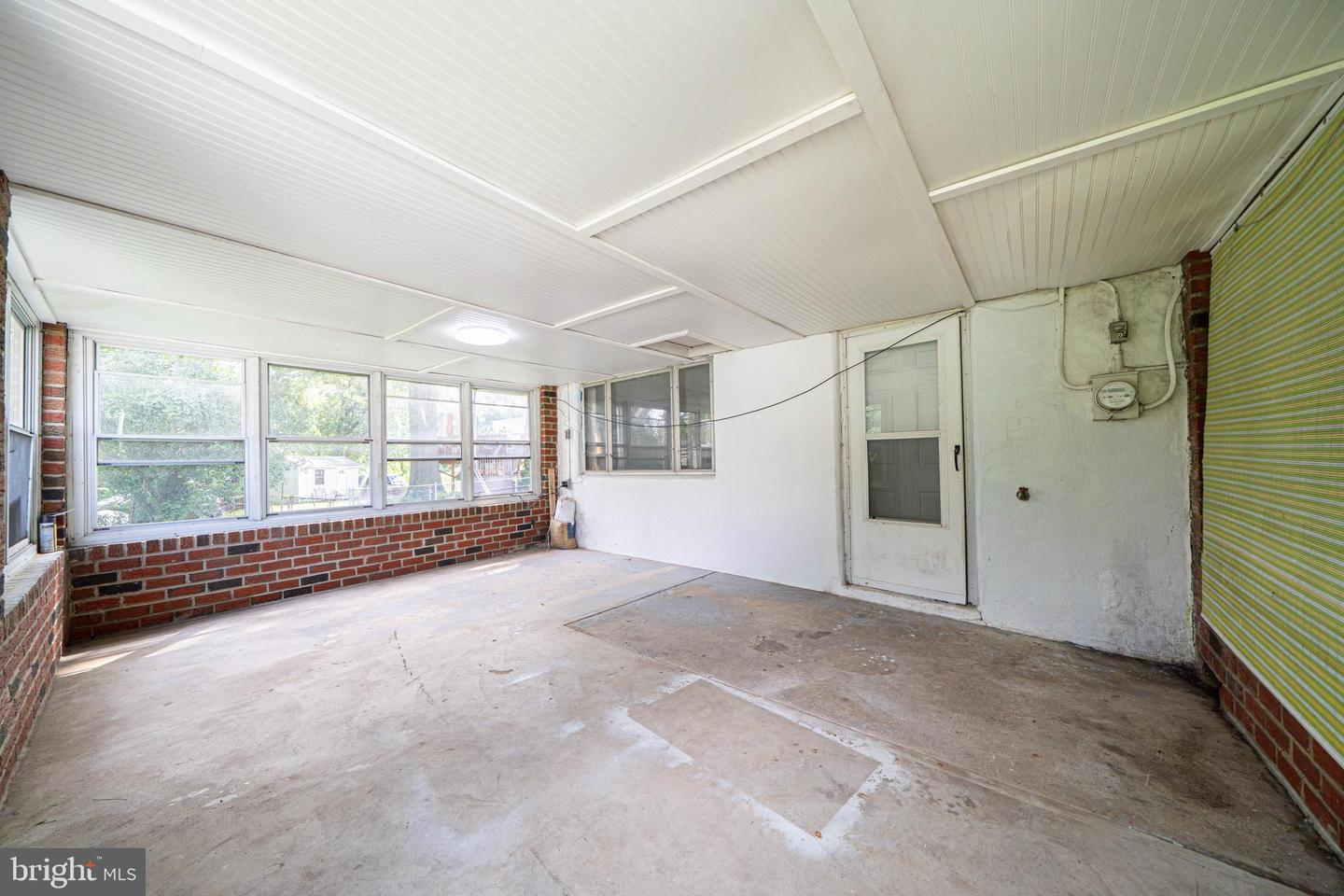2839 Tremont St Property Photo 22