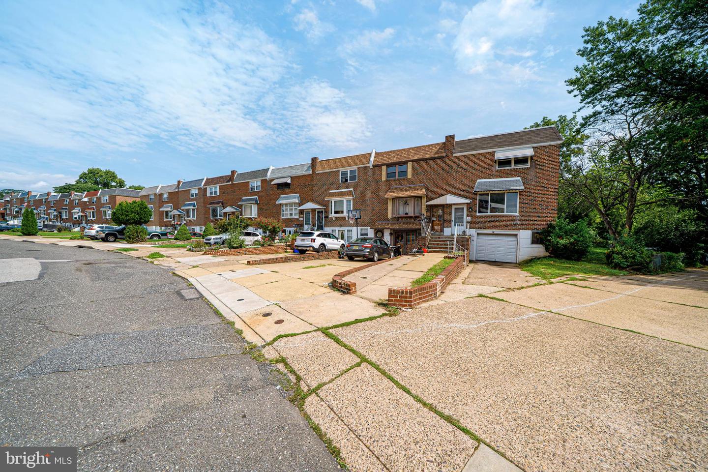 2839 Tremont St Property Photo 26