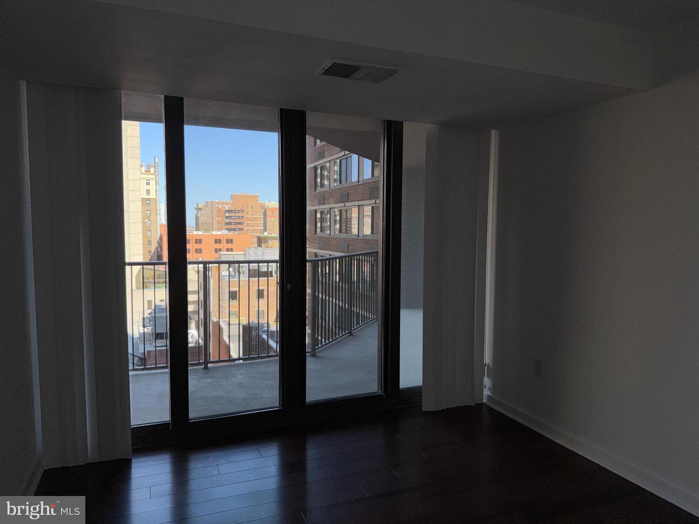 1420 Locust St #12k Property Photo 22