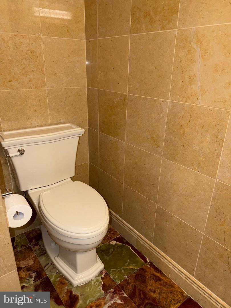 1420 Locust St #12k Property Photo 53