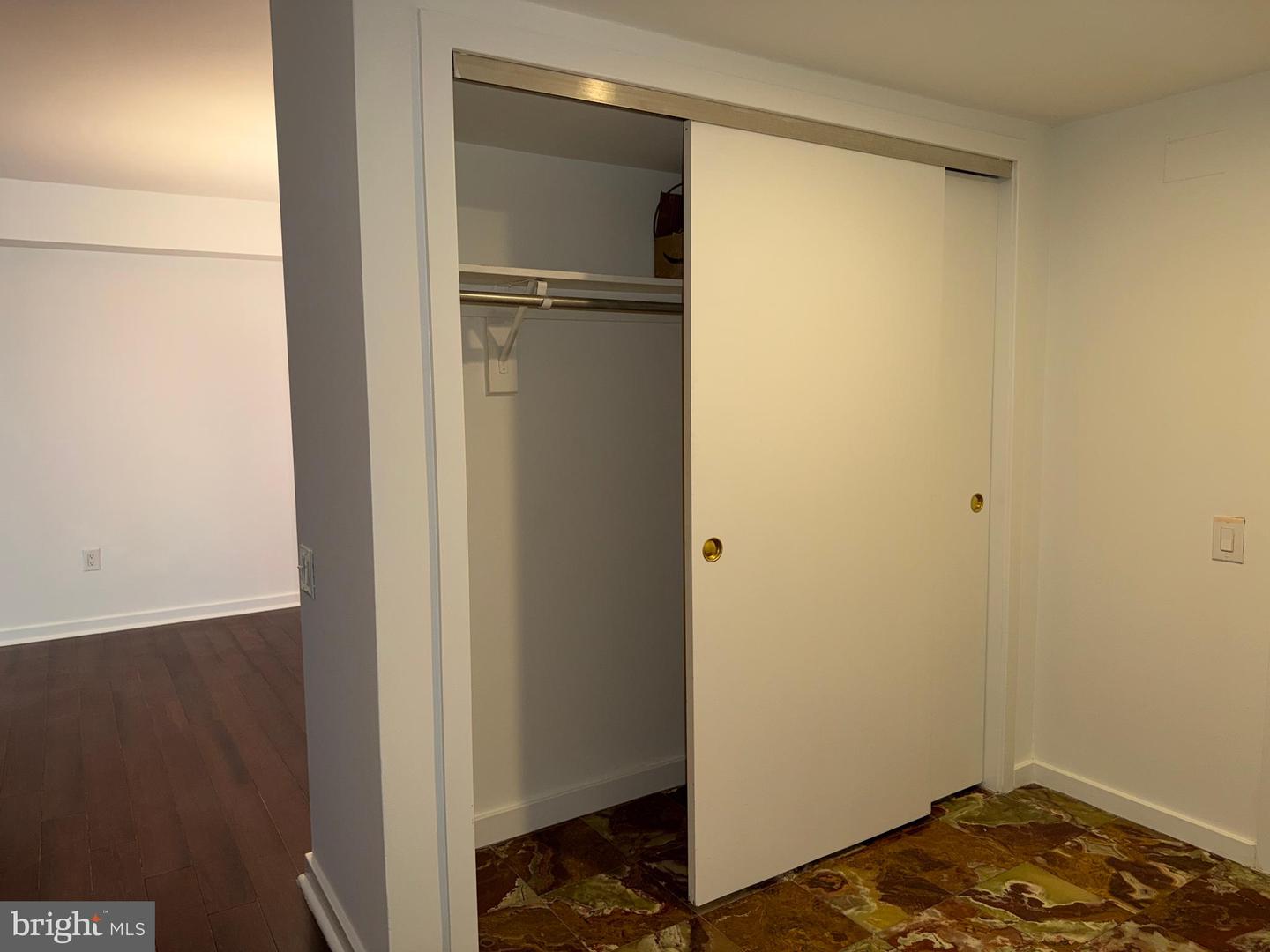 1420 Locust St #12k Property Photo 54