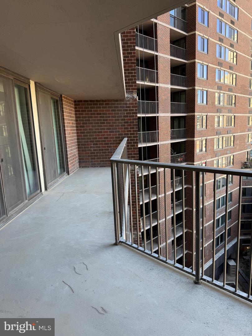 1420 Locust St #12k Property Photo 55