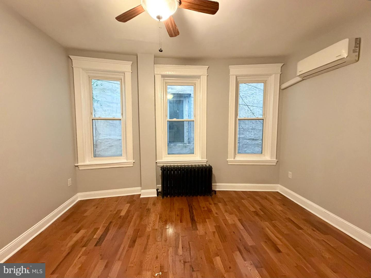 5028 Walnut St #1f Property Photo 19