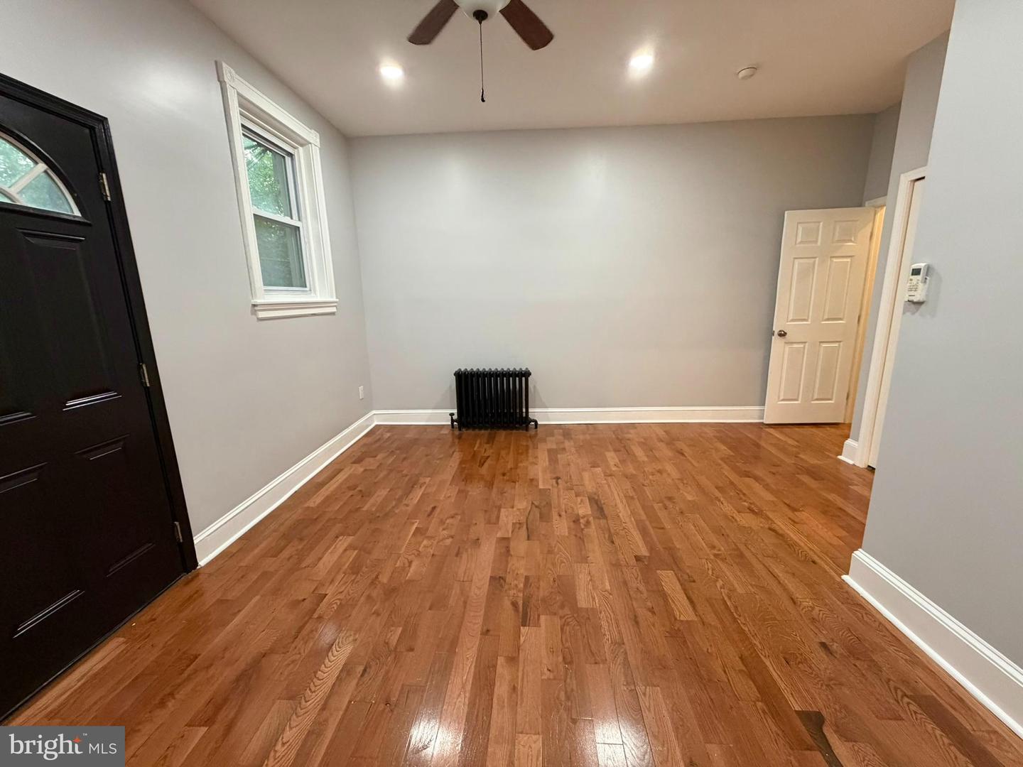 5028 Walnut St #1f Property Photo 24
