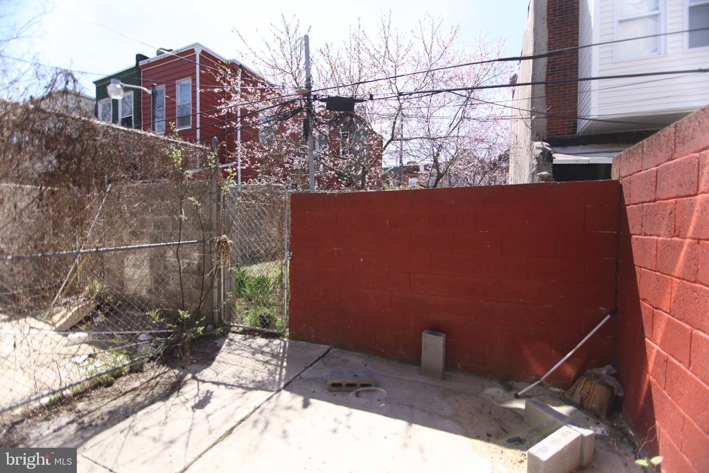 1530 W Fontain St Property Photo 12