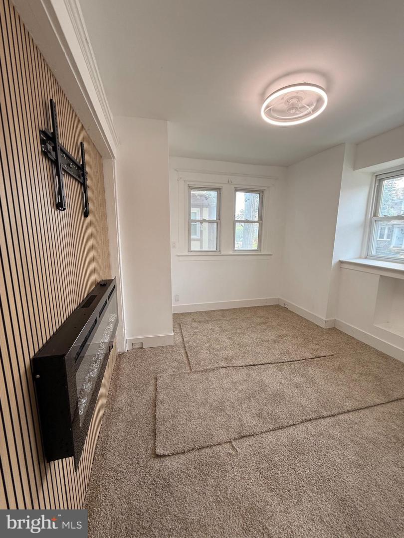 6653 Blakemore St Property Photo 8