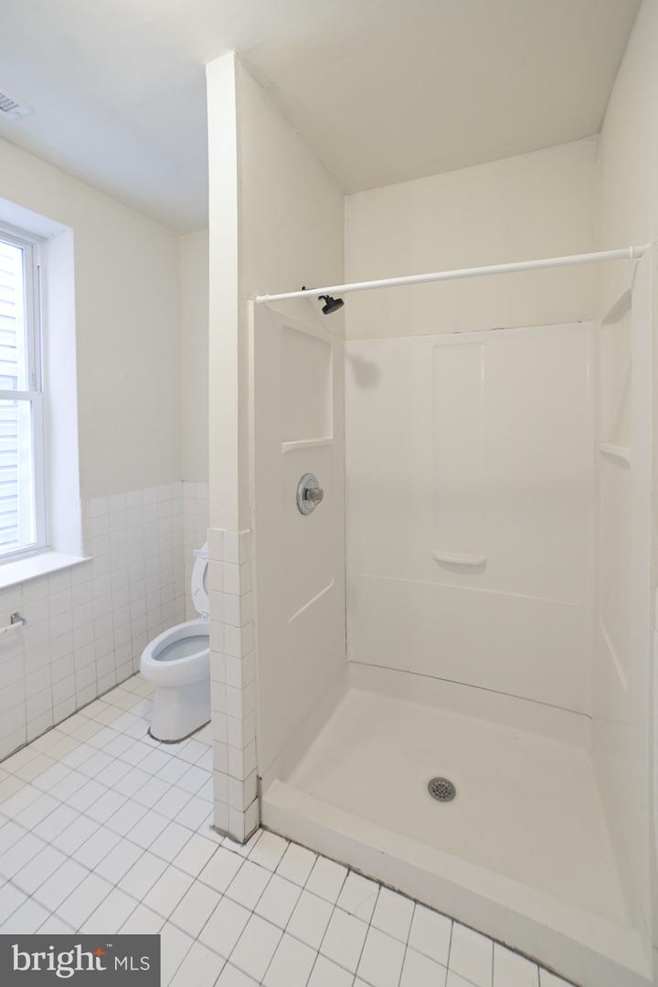 1846 N 16th St Property Photo 21