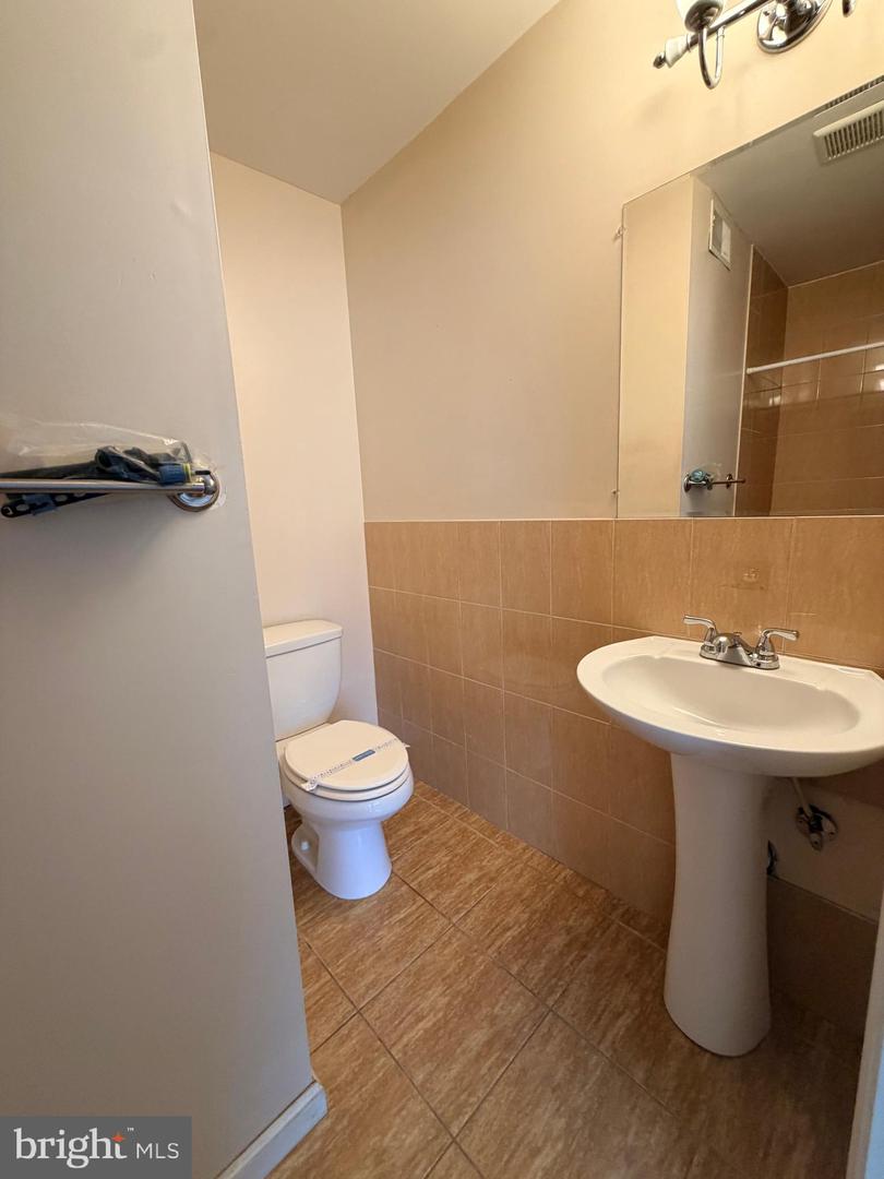 7353 Ogontz Ave Property Photo 11