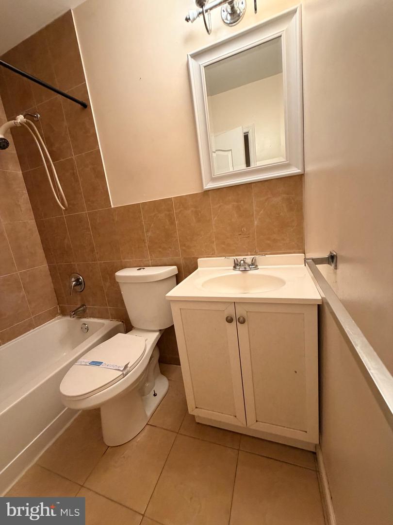 7353 Ogontz Ave Property Photo 20