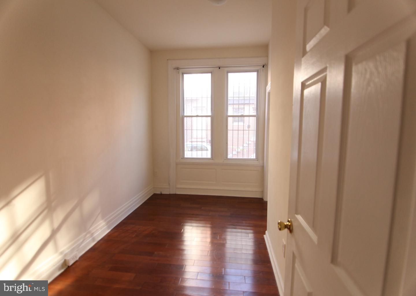 1931 N Gratz St Property Photo 2