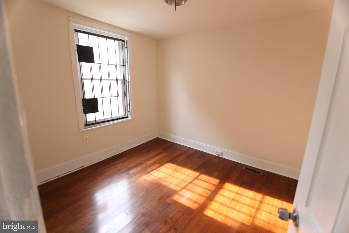 1931 N Gratz St Property Photo 17