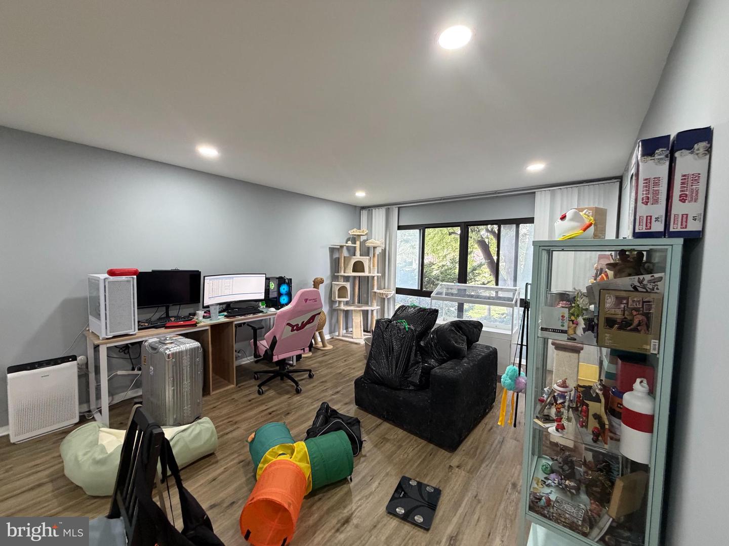 7600 E Roosevelt Blvd #204 Property Photo 8