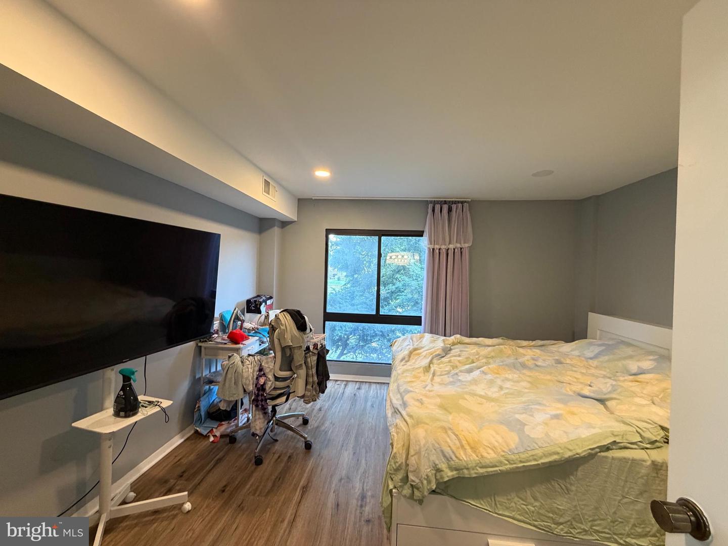 7600 E Roosevelt Blvd #204 Property Photo 14