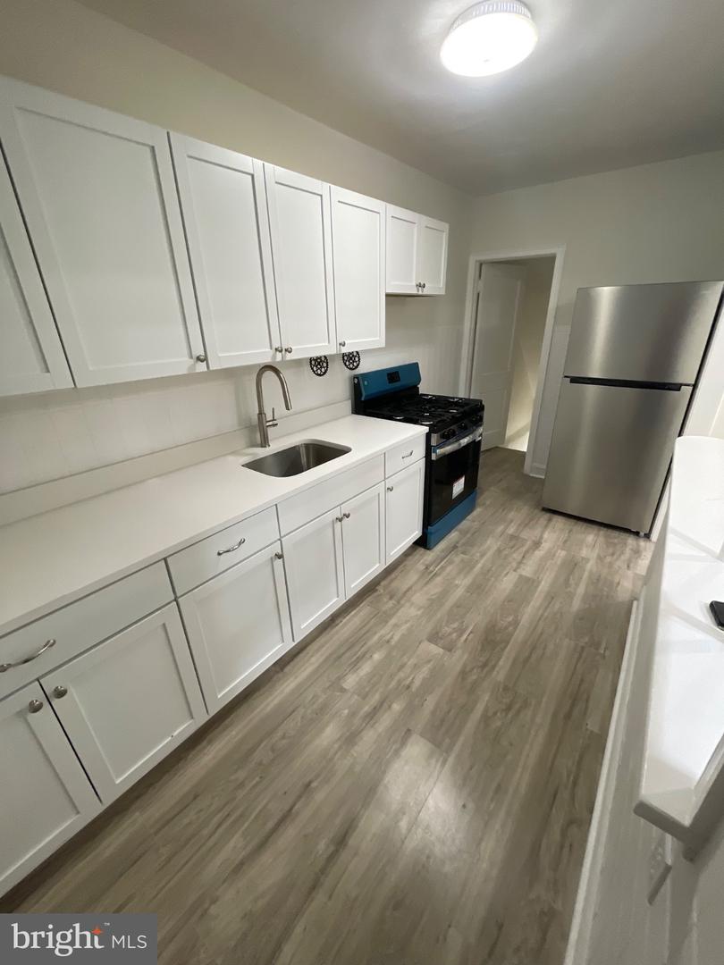 4637 Shelbourne St Property Photo 9